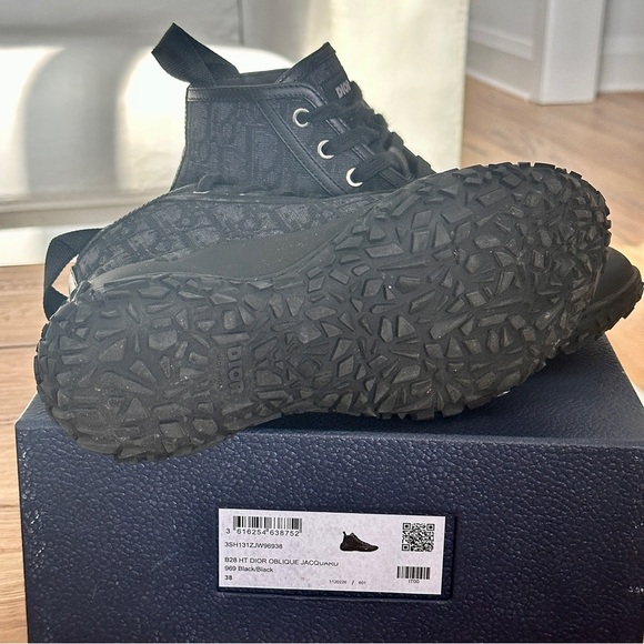 DIOR B28 HIGH BLACK/DARK GRAY SNEAKERS - Picture 9 of 11